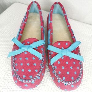 I ♥️ Ugg pink/blue hearts moccasins